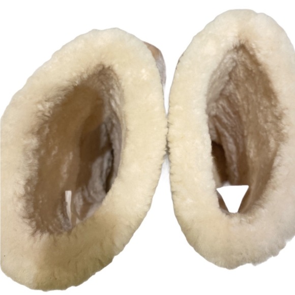 Michael Kors boots size 6. Reposhed. 1 Day sale. Final sale - Picture 6 of 8